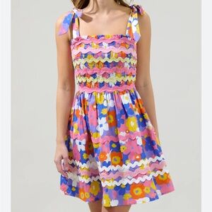 Sugarlips- Avelia Floral Evi Smocked Mini Dress
